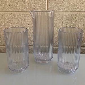 Plastic pitcher/cups set